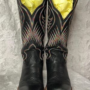 HYER LEAWOOD WOMEN’S SIZE 9B BLACK COWHIDE LEATHER CUTTER TOE BOOTS